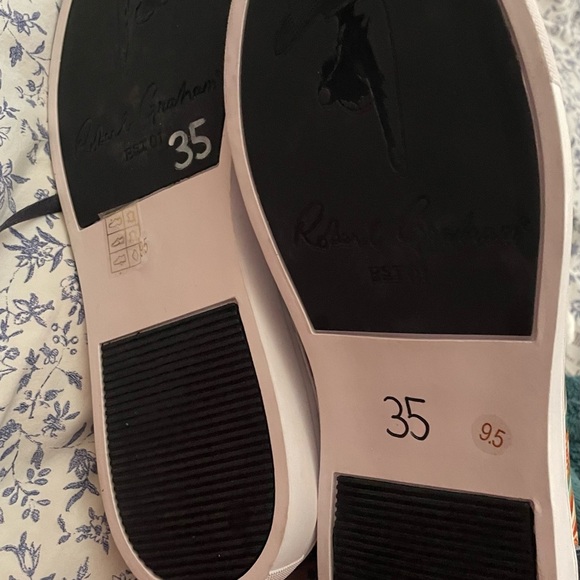 Robert Graham Black and Red Sneakers with Vibrant Design - Picture 5 of 5